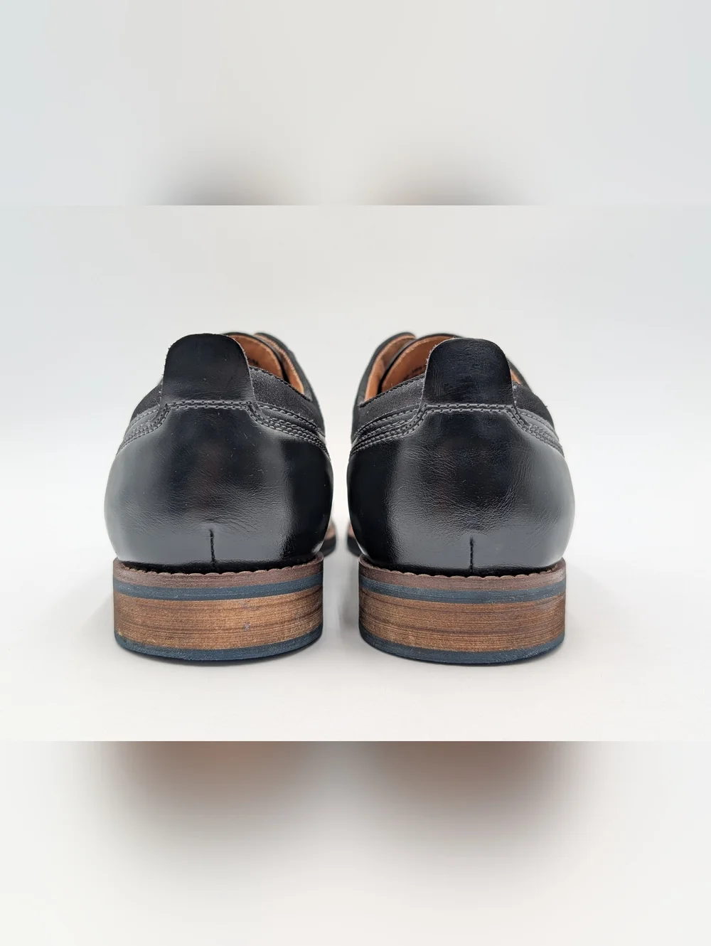Dockers Men Sz 9.5 Black High-Quality Cap-Toe Oxfords Brown Trim Cushion Footbed
